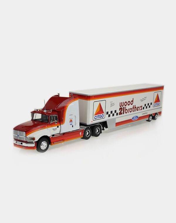 Nº30 Ford Aeromax