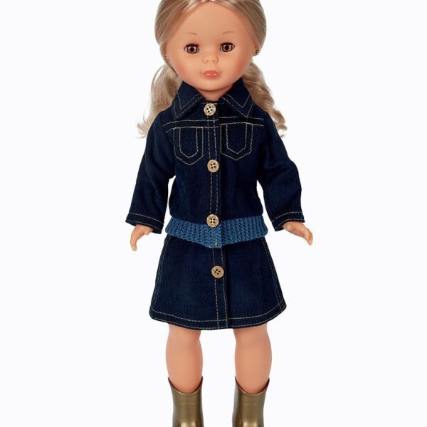 Nº8 Cazadora y Minifalda en Denim con Botas Doradas