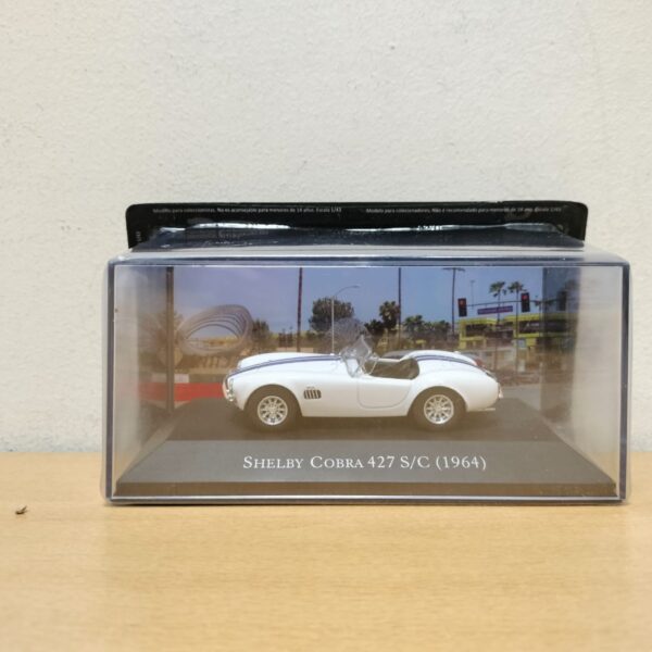 #122 Shelby Cobra 427 S/C American cars