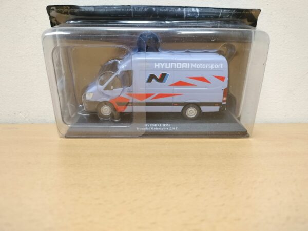 #58 Hyundai H350 Vehículos de asistencia en rally