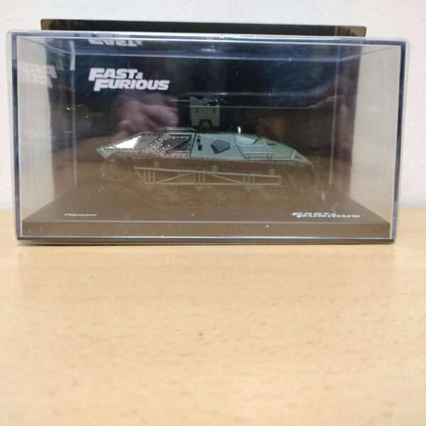 #32 Ripsaw EV1 Fast and furious