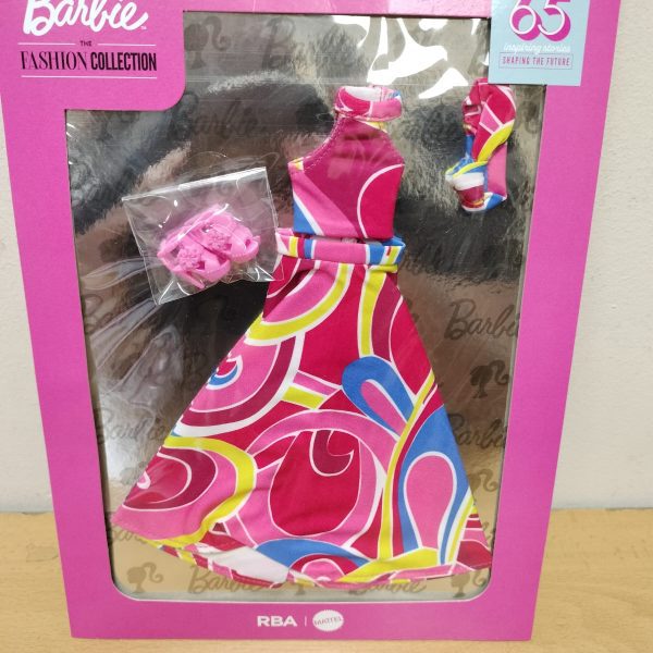 #7 Totally Hair BARBIE THE FASHION COLLECTION VESTIDOS