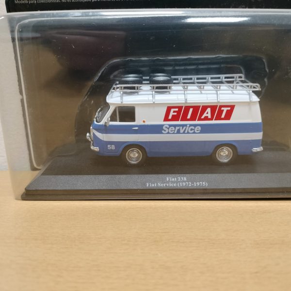 #67 Fiat 238 Asistencia en rallye