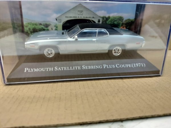 #136 Plymouth Satellite Sebring Plus Coupe Colección American Cars