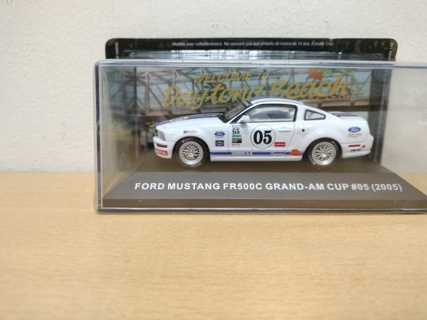 #17 Ford Mustang FR500C FORD MUSTANG COLLECTION AMERICAN CARS 1/43