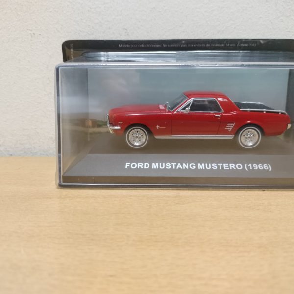 #19 Ford Mustang Mustero FORD MUSTANG COLLECTION AMERICAN CARS