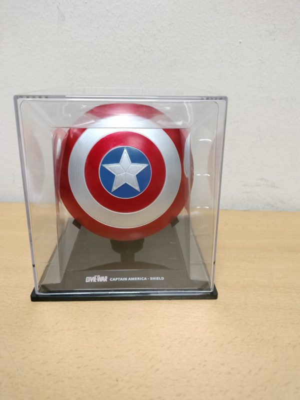 #2 Capitán América - Escudo Marvel Movie Museum