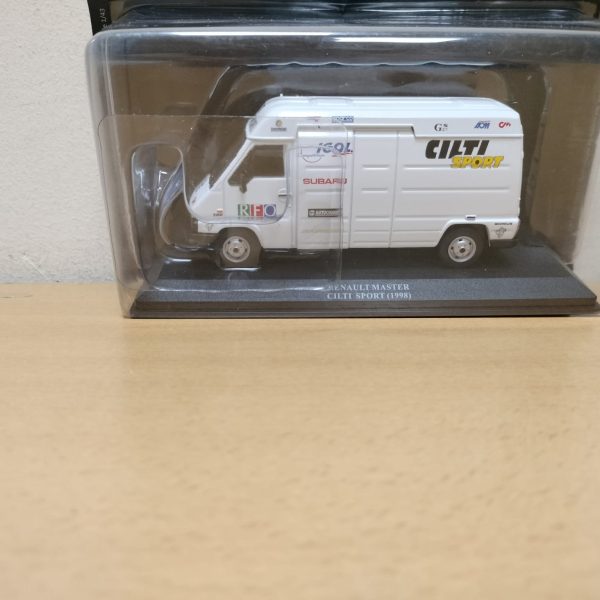 #76 Renault Master Asistencia en rallye