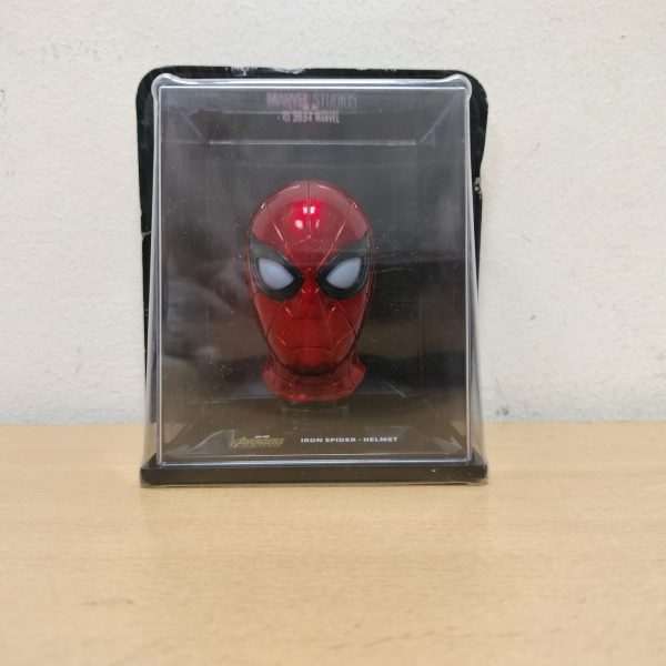 #3 Iron Spider - Casco Marvel Movie Museum Colección