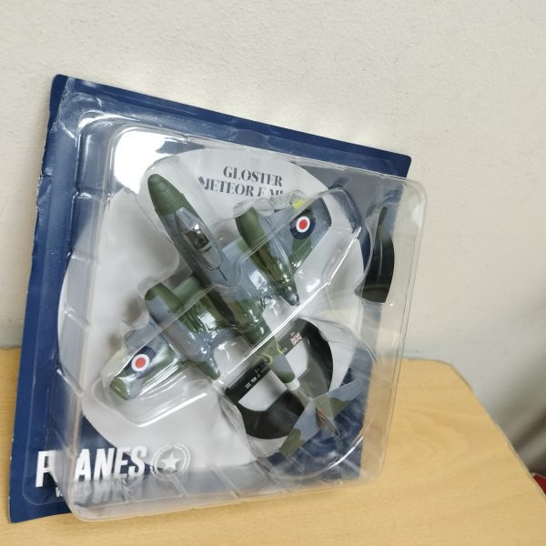 #52. GLOSTER METEOR. #52. aviones segunda guerra mundial.  15 CM