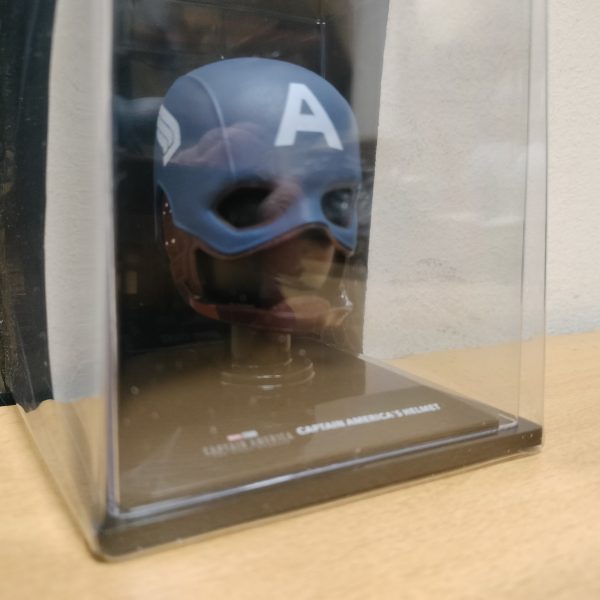 #11. CAPITAN AMERICA CASCO. MARVEL MOVIE MUSEUM.