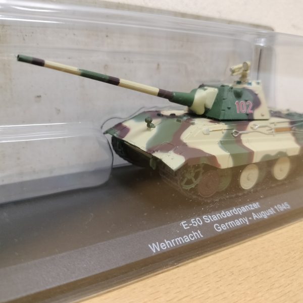#3. E-50 STANDARDPANZER WEHRMACHT GERMANY AUGUST 1945. #3 . TANQUES DE COMBATE 1-72