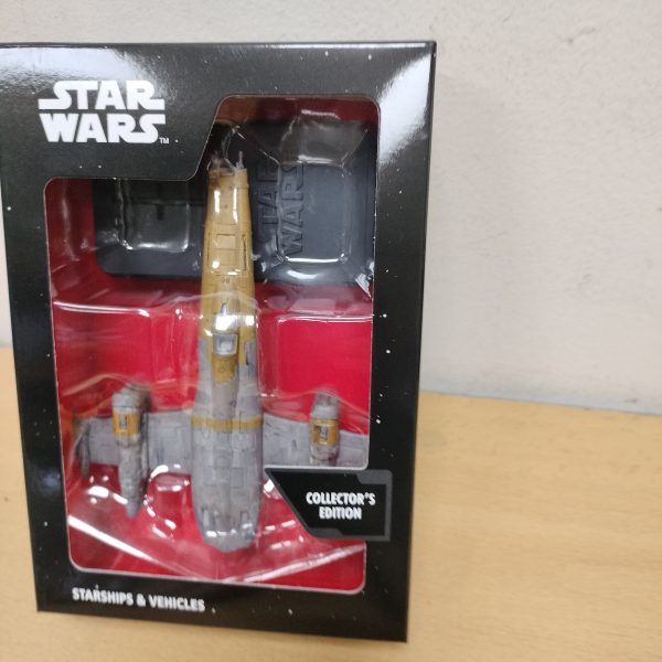 #84. CAZA ESTELAR DE RIOT MAR. #84. NAVES Y VEHICULOS STAR WARS