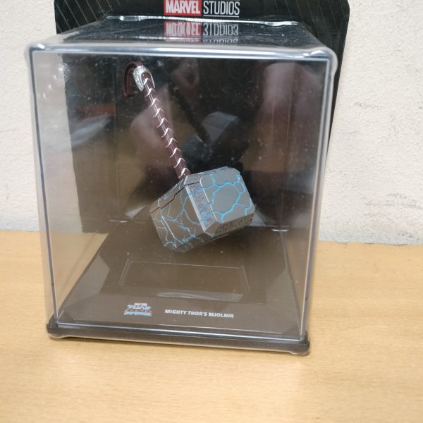 #15. PODEROSA THOR - MJOLNIR. #15. MARVEL MUSEUM STUDIOS CASCOS