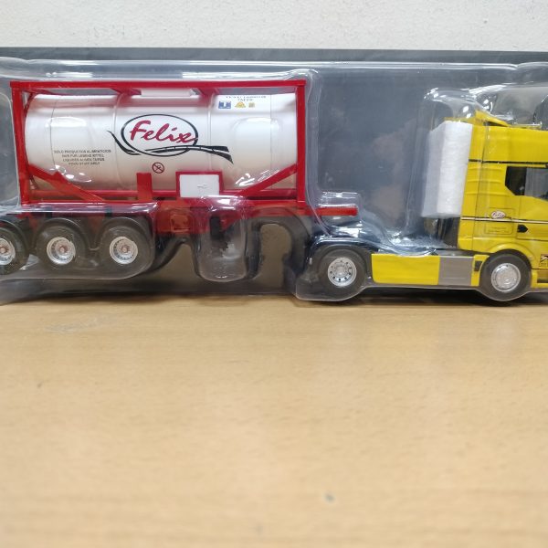 #5. MAN TGX (2021) Transportes Felix. #5. nuevos camiones españoles 1/43