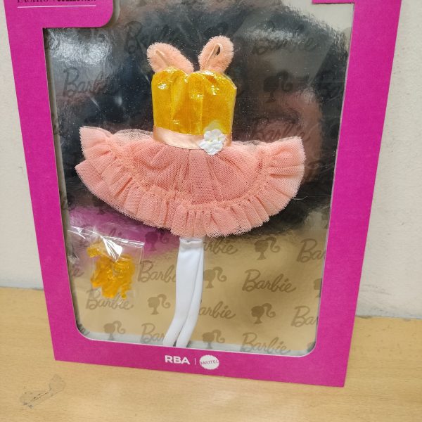 #32. PEACHES´N CREAM. #32. BARBIE THE FASHION COLLECTION VESTIDOS